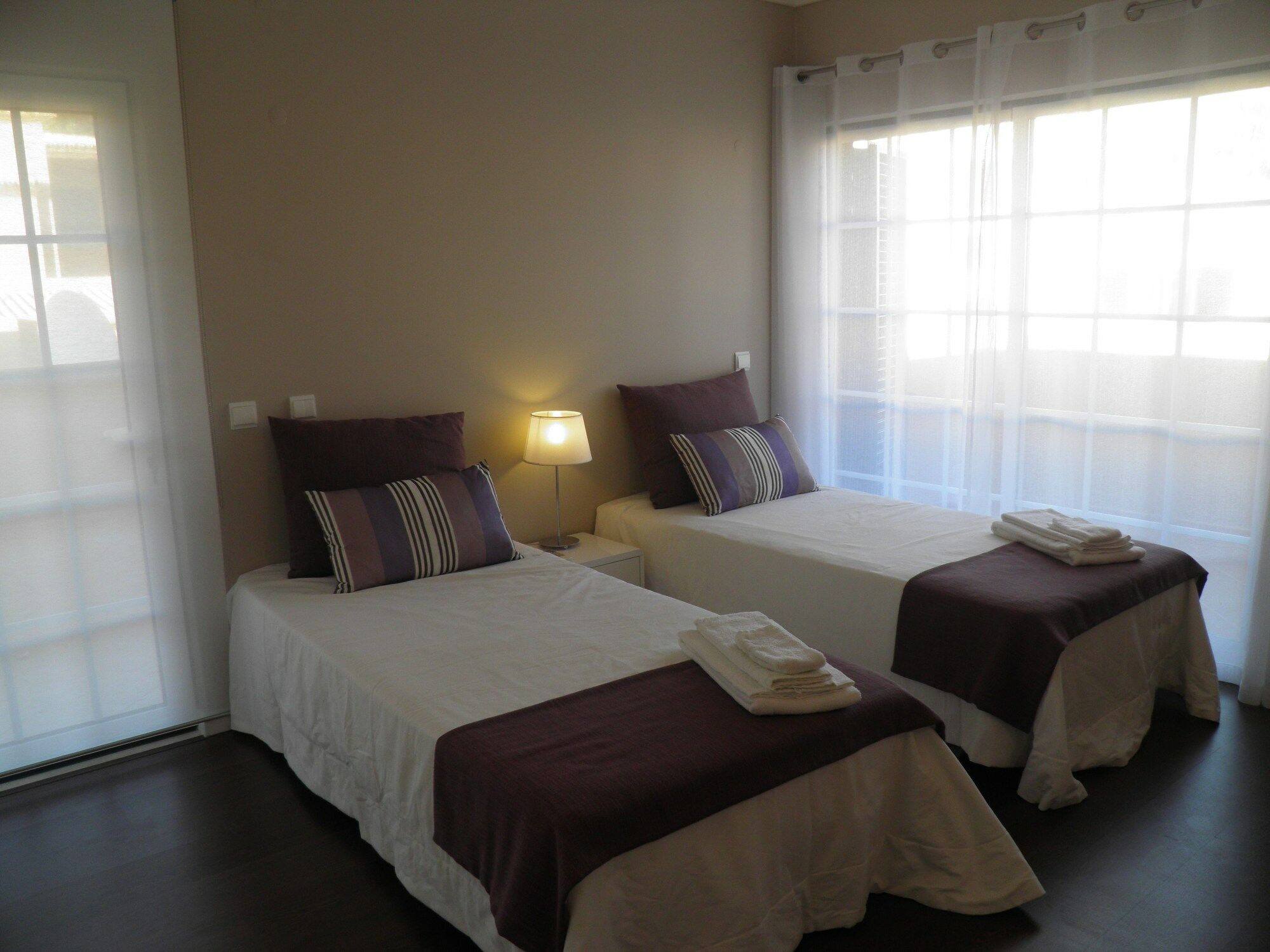 Roofed Villa In Albufeira With Private Swimming Pool Olhos de Agua  Bagian luar foto